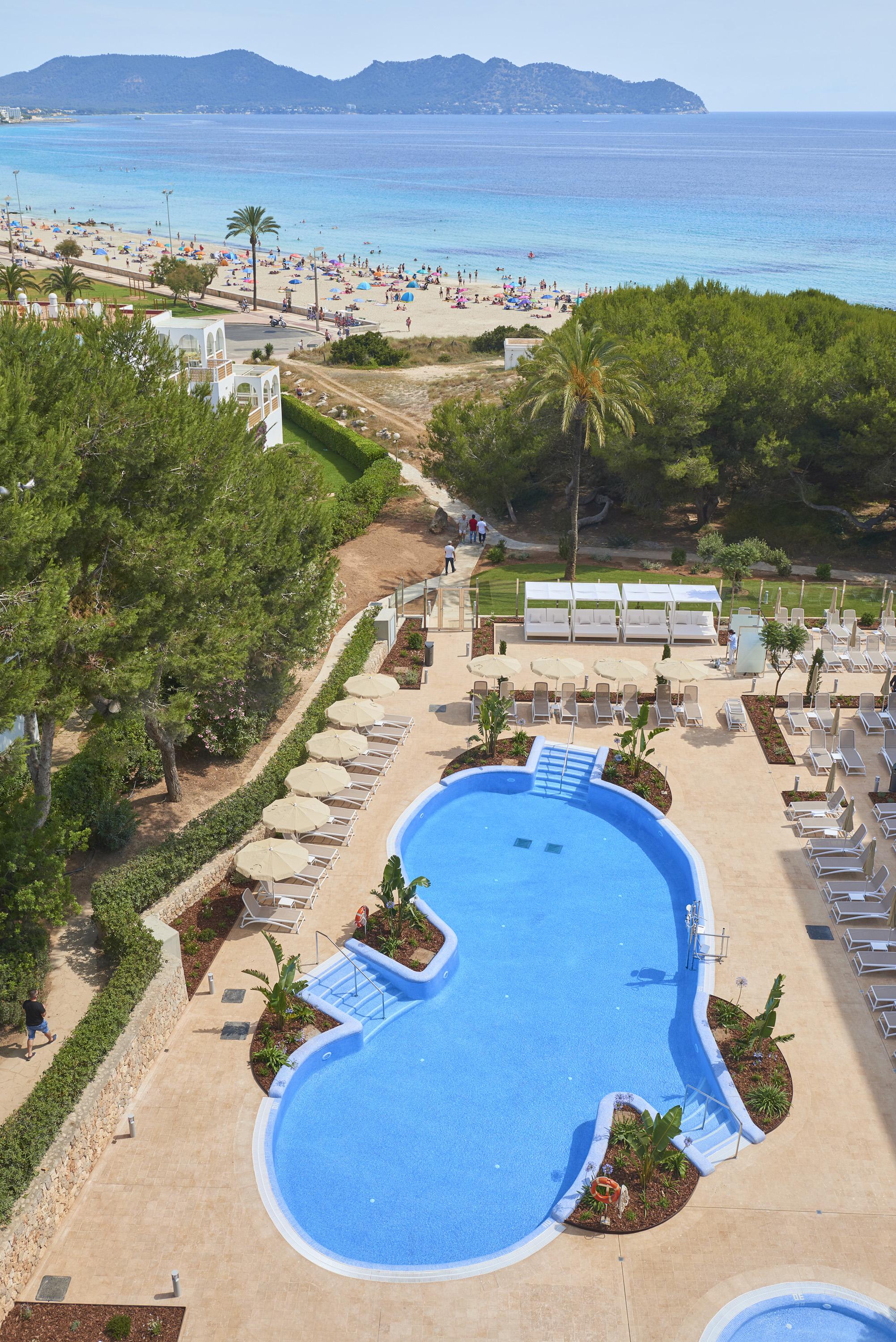 Hipotels Bahia Cala Millor - Adults Only Exterior photo
