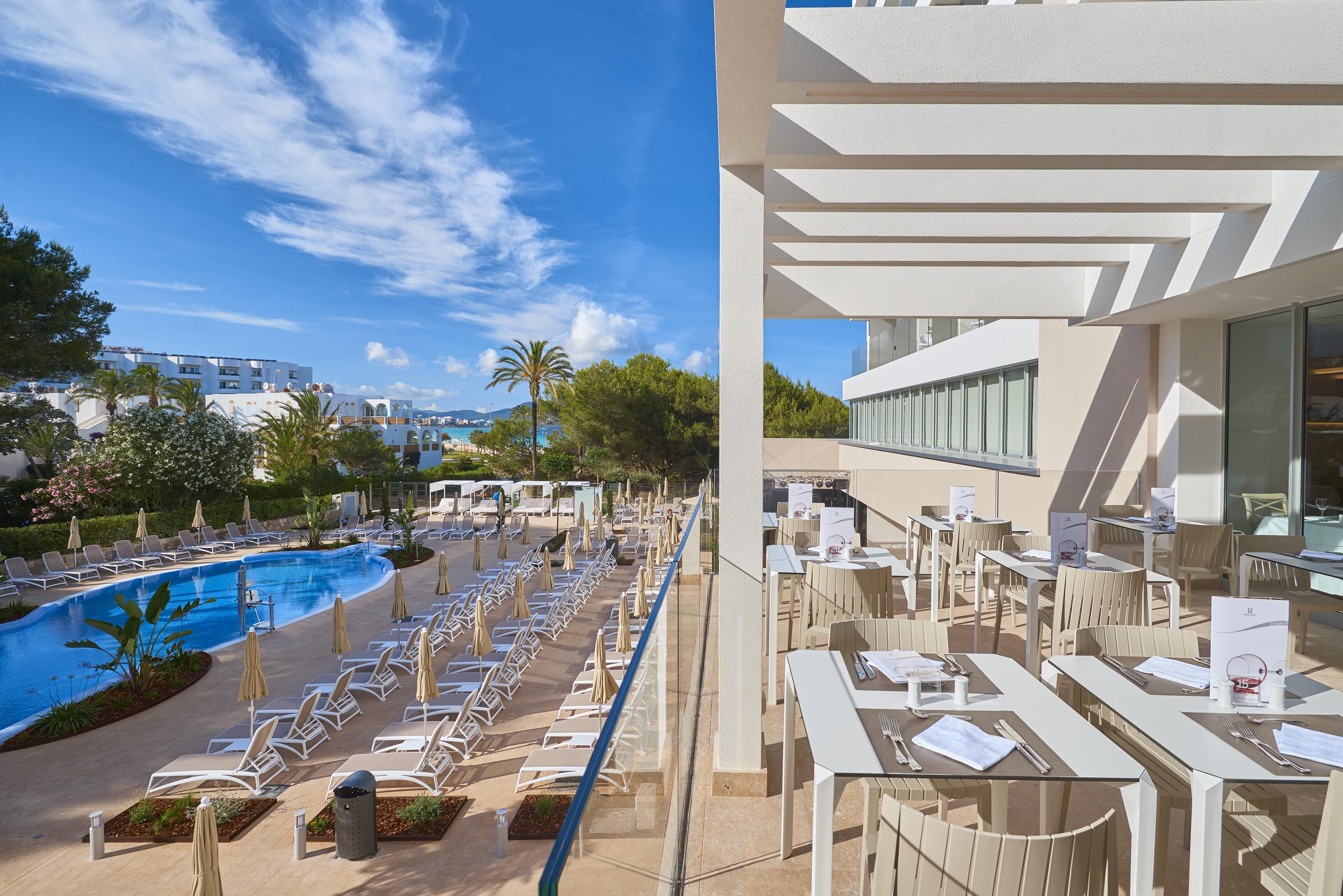 Hipotels Bahia Cala Millor - Adults Only Exterior photo