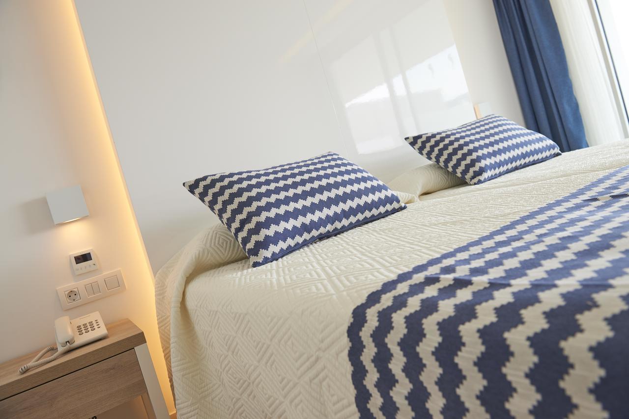 Hipotels Bahia Cala Millor - Adults Only Room photo